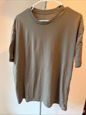 Men's Olive Short Sleeve Crew T-Shirt